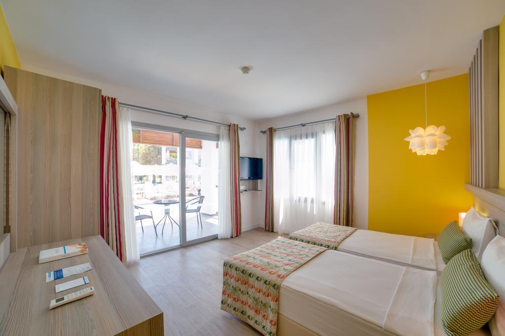 Mio Bianco Resort All Inclusive Akyarlar Zimmer foto